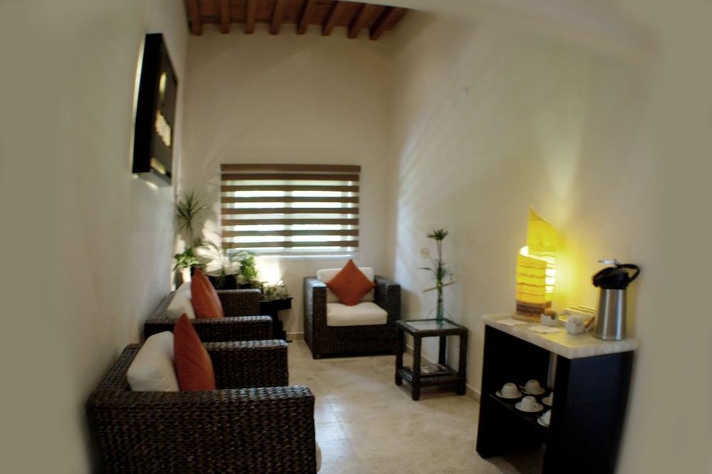 Hacienda Jurica By Brisas Hotel Querétaro Kültér fotó A room at the hotel